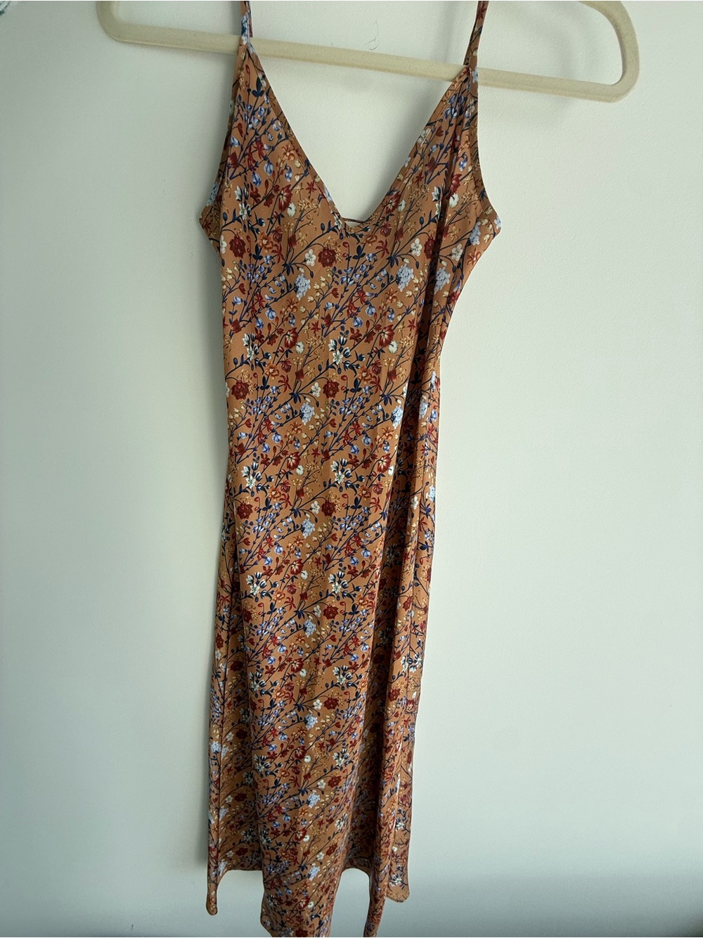 Wilfred Only Slip Midi Dress in Sf Terracotta/Sf Iris